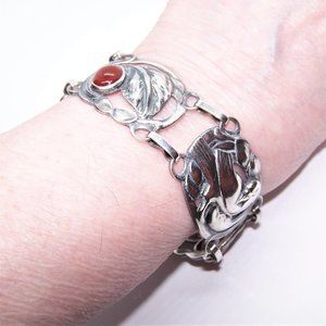 Danecraft Felch & Co Sterling Silver and Carnelian Link Bracelet - Doves